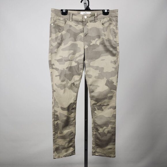 Jordache Green Camo Print Mid Rise Skinny Pants Size 12 - Picture 1 of 8